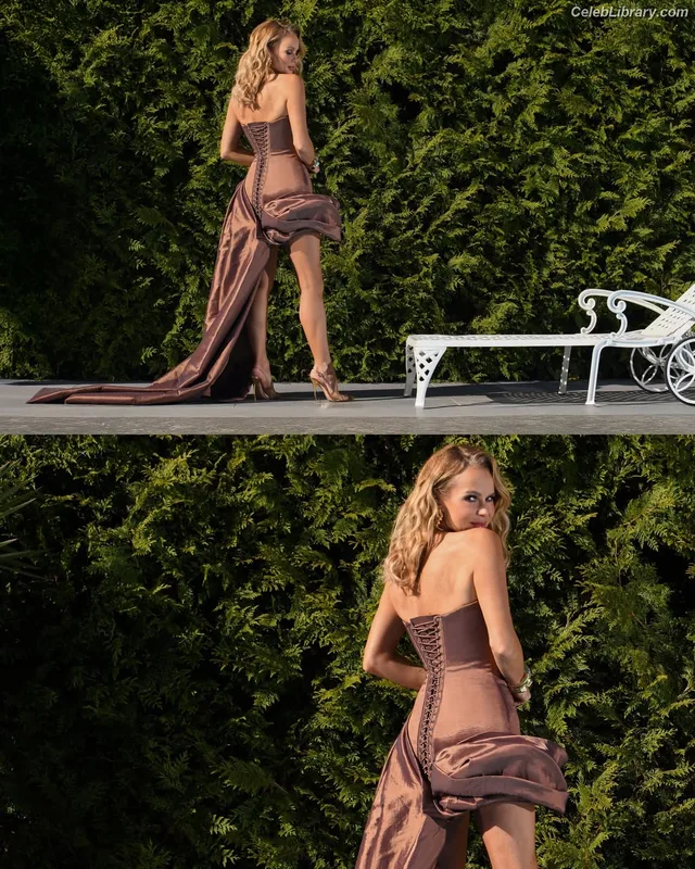 Amanda Holden photo 17 of 825