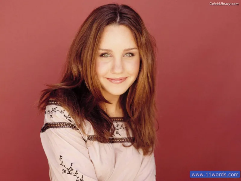 Amanda Laura Bynes photo 14 of 315