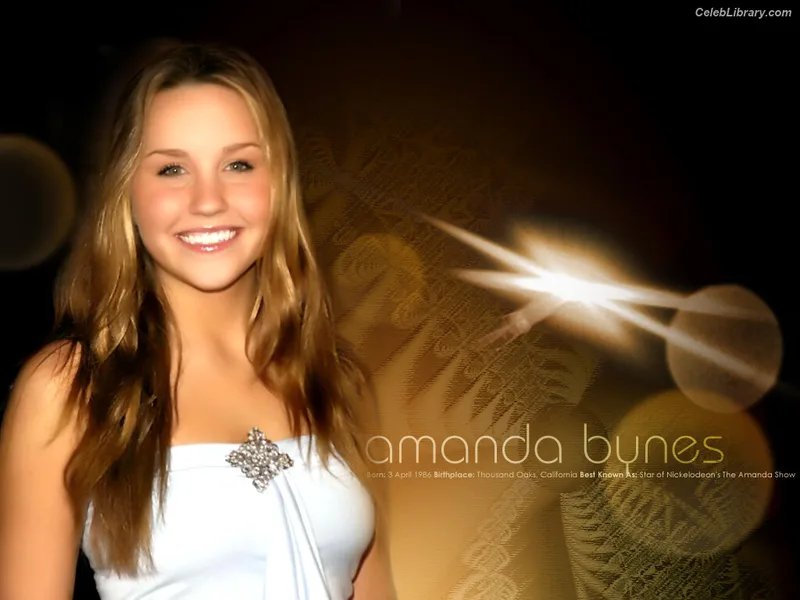 Amanda Laura Bynes photo 10 of 315