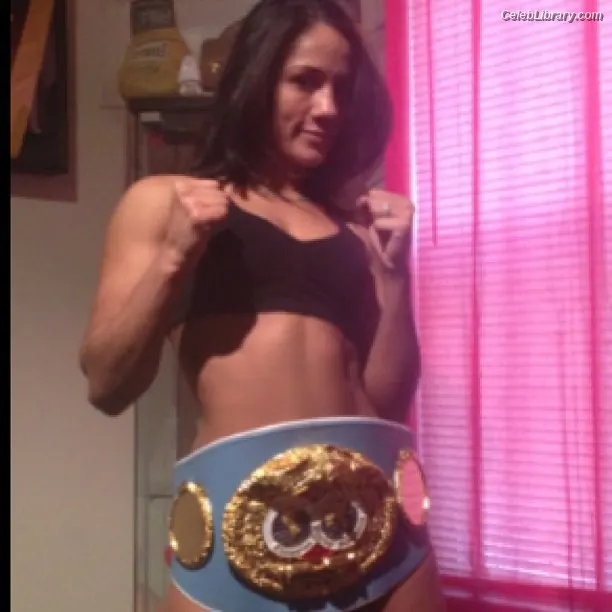 Amanda Serrano photo 5 of 152