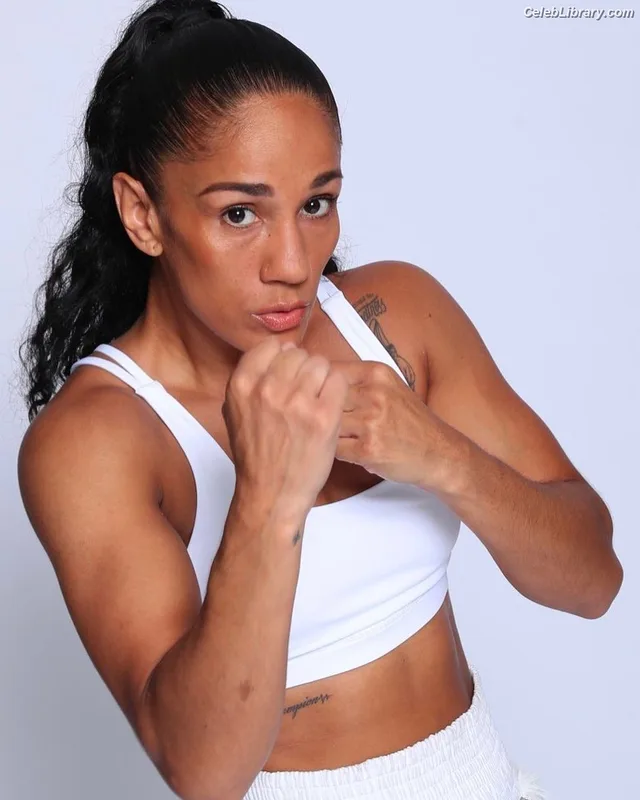 Amanda Serrano photo 6 of 153