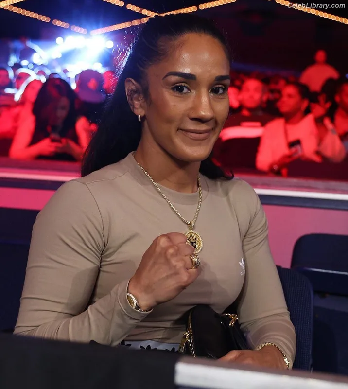 Amanda Serrano photo 10 of 153