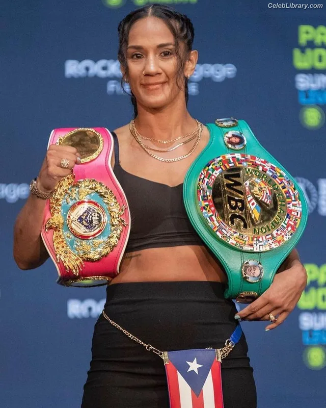Amanda Serrano photo 1 of 153