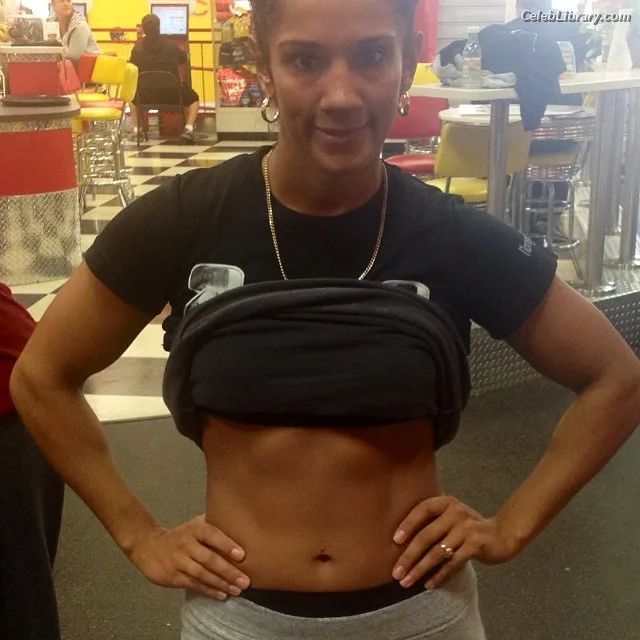 Amanda Serrano photo 19 of 153