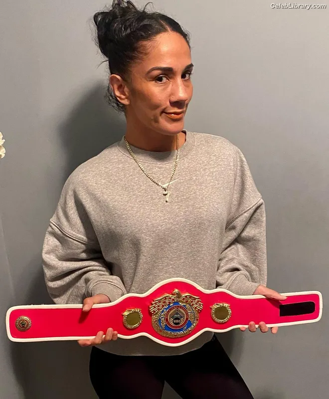 Amanda Serrano photo 8 of 153