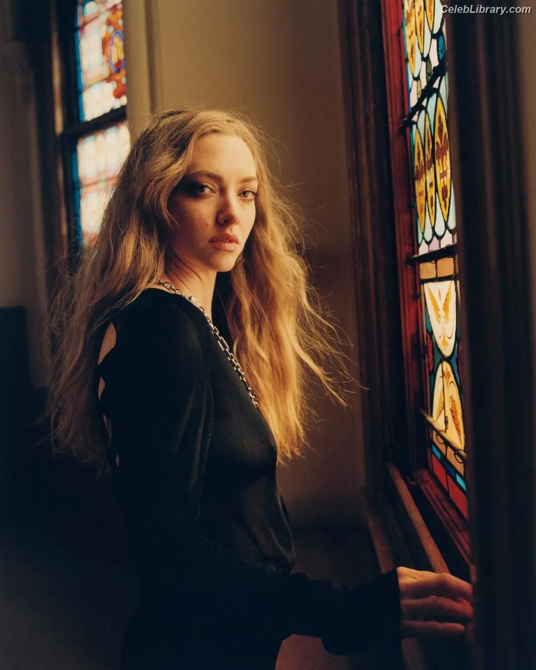 Amanda Seyfried photo 5 of 571