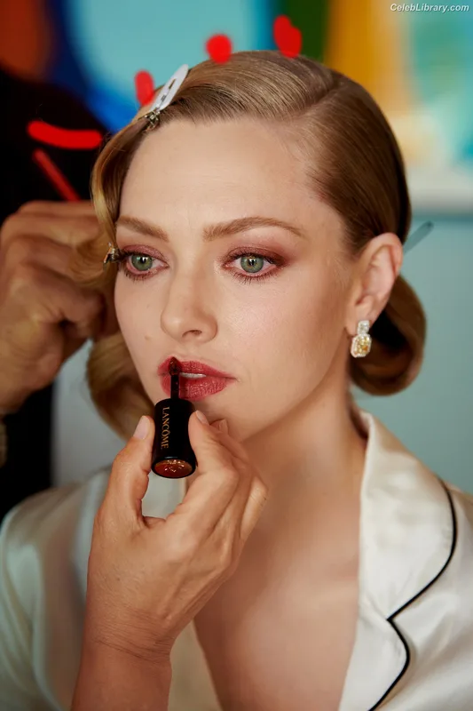 Amanda Seyfried photo 23 of 1296