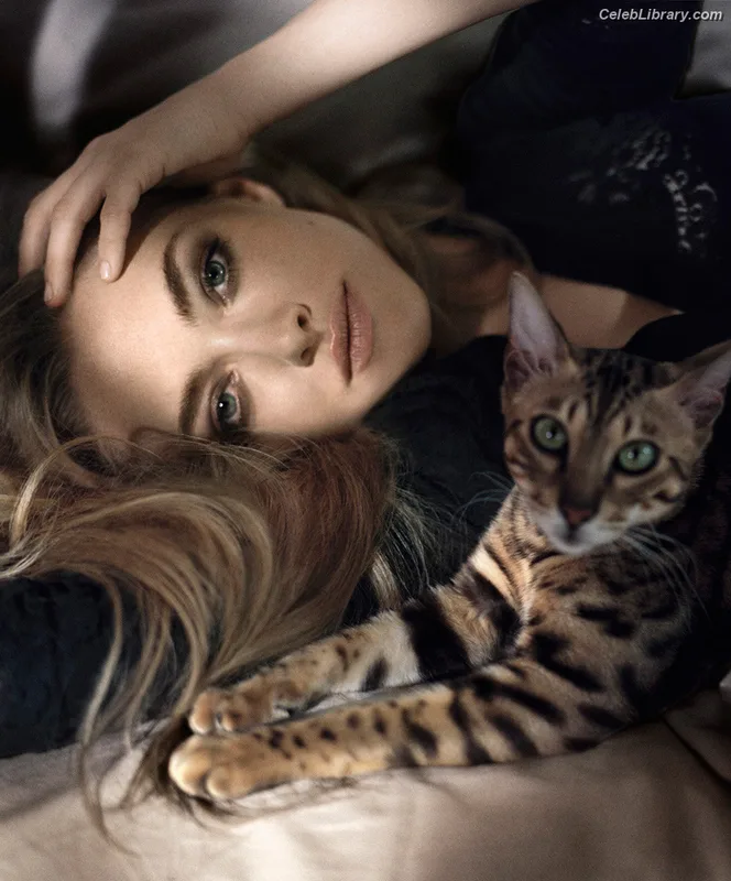 Amanda Seyfried photo 23 of 1296