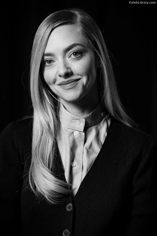 Amanda Seyfried photo 16 of 1296