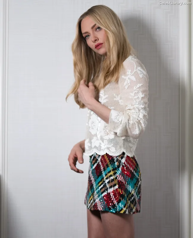 Amanda Seyfried photo 17 of 1296
