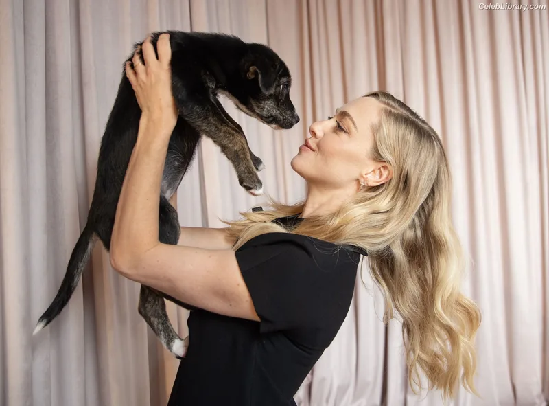 Amanda Seyfried photo 23 of 1296
