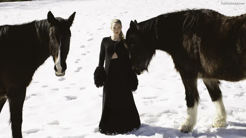 Amanda Seyfried photo 1 of 1296