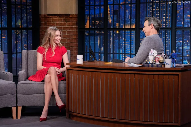 Amanda Seyfried photo 18 of 1296