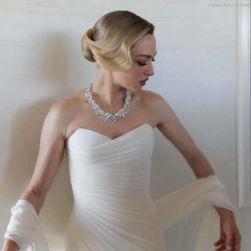 Amanda Seyfried photo 22 of 1296