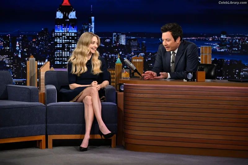 Amanda Seyfried photo 21 of 1296