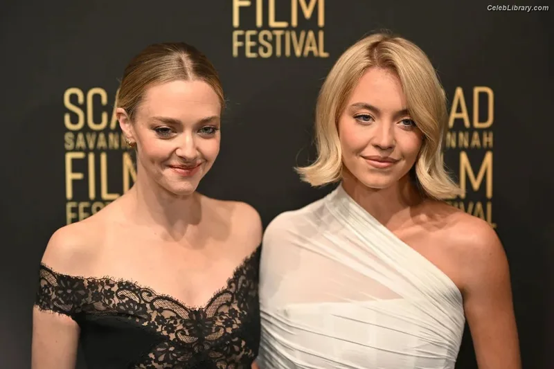 Amanda Seyfried photo 16 of 1296
