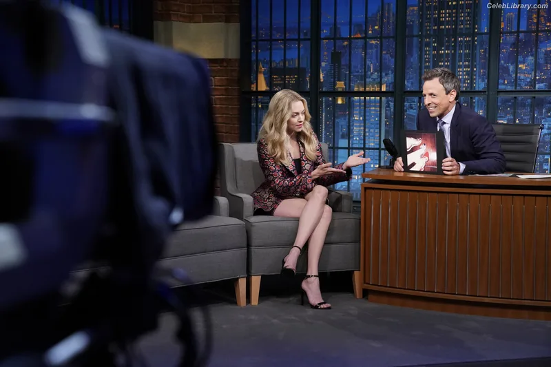 Amanda Seyfried photo 21 of 1296