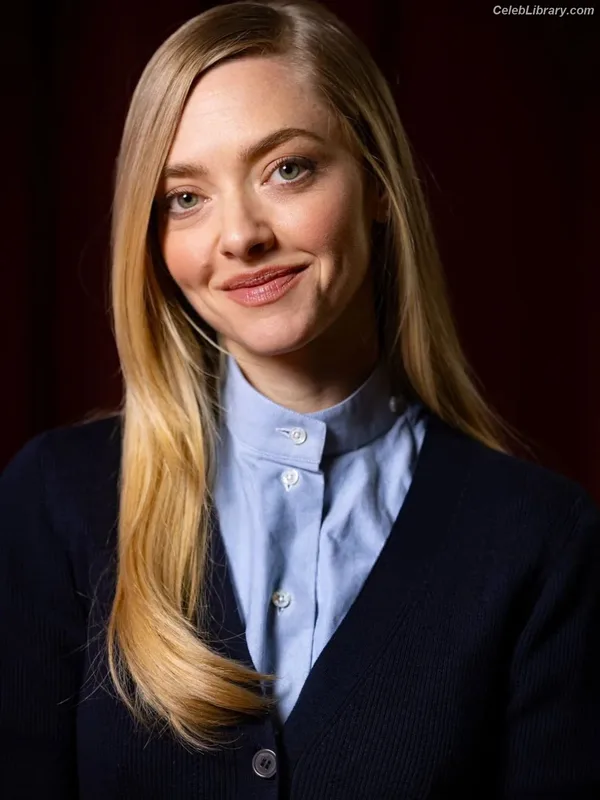Amanda Seyfried photo 18 of 1296