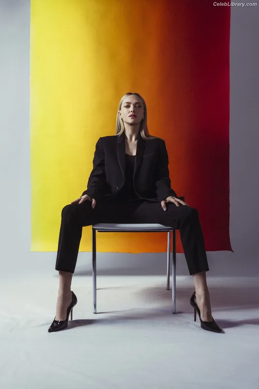 Amanda Seyfried photo 22 of 1296