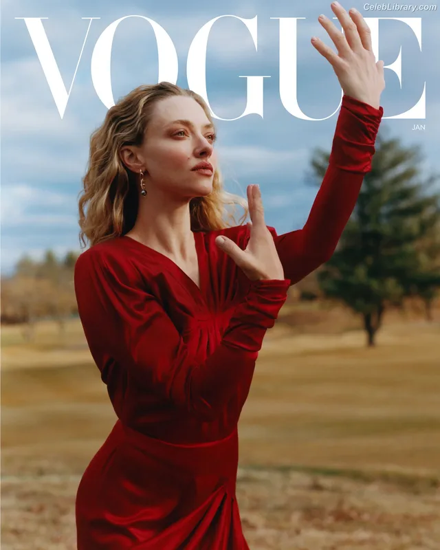 Amanda Seyfried photo 9 of 1296