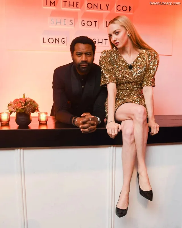 Amanda Seyfried photo 10 of 1296