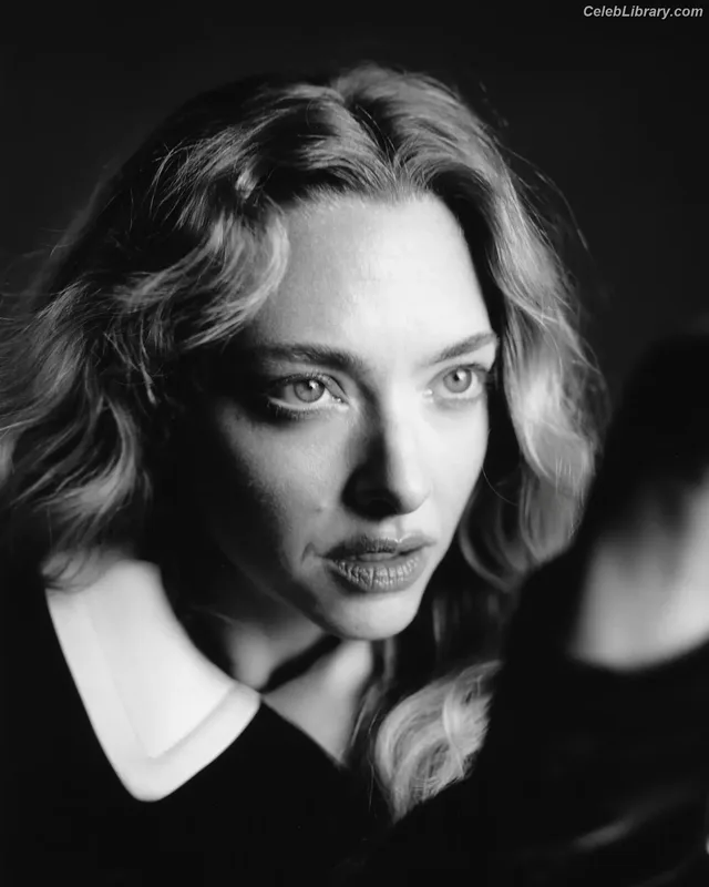 Amanda Seyfried photo 22 of 1296