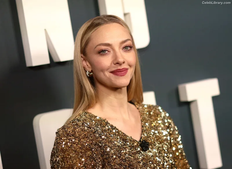 Amanda Seyfried photo 16 of 1296