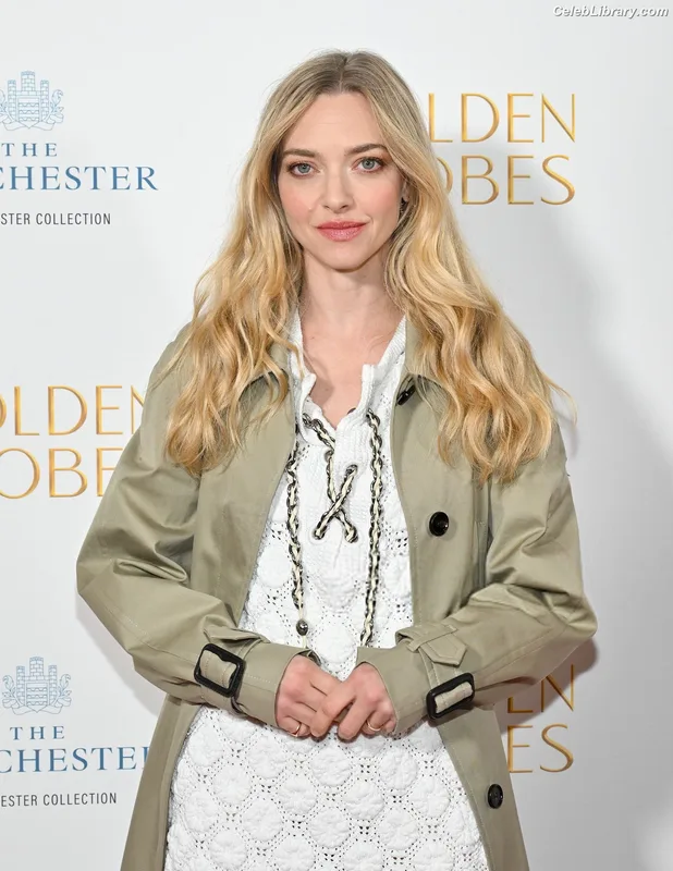 Amanda Seyfried photo 23 of 1296