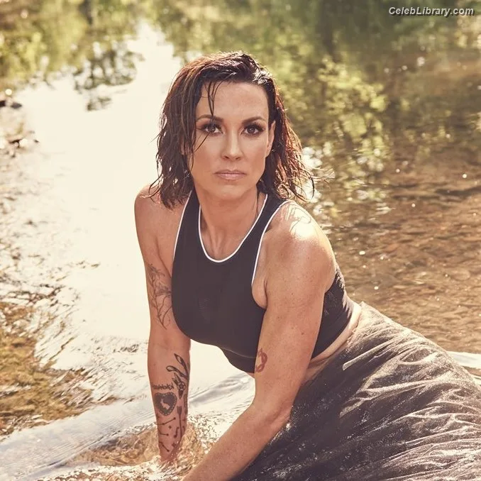 Amanda Shires photo 7 of 139