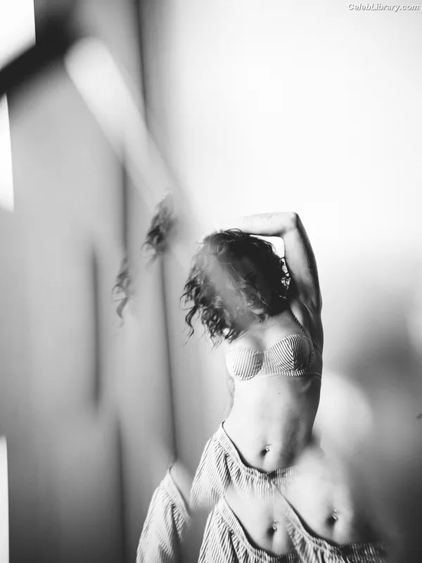Amanda Shires photo 24 of 139