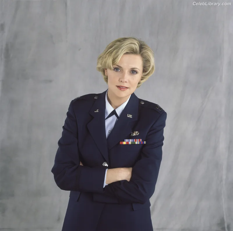 Amanda Tapping photo 5 of 73