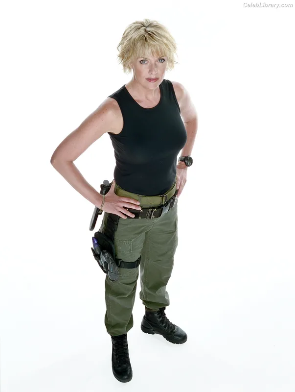 Amanda Tapping photo 7 of 73