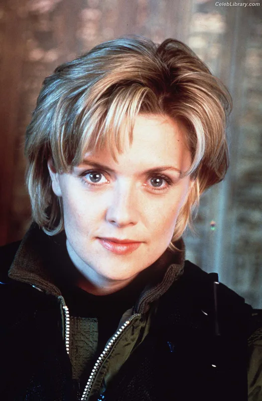 Amanda Tapping photo 10 of 73