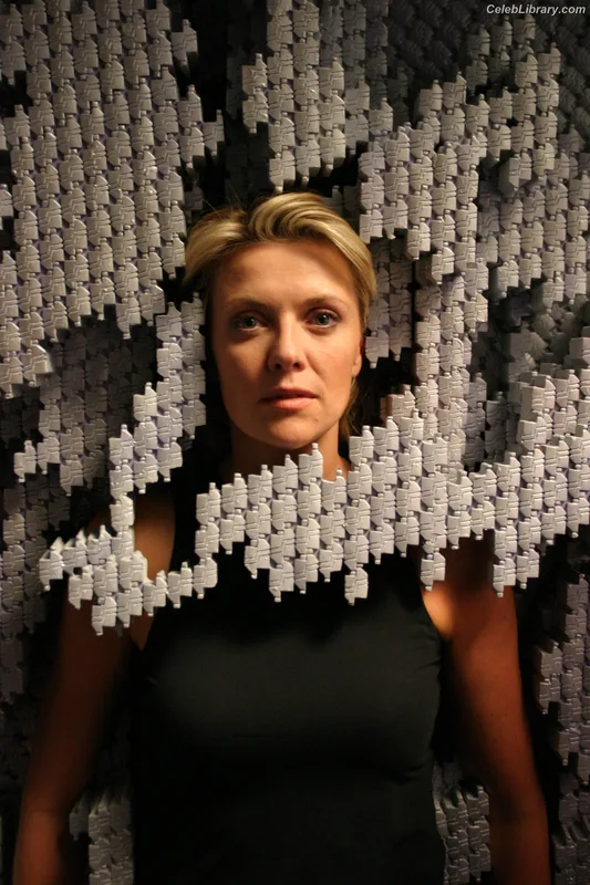 Amanda Tapping photo 11 of 73