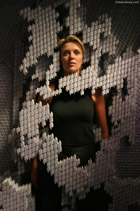 Amanda Tapping photo 12 of 73