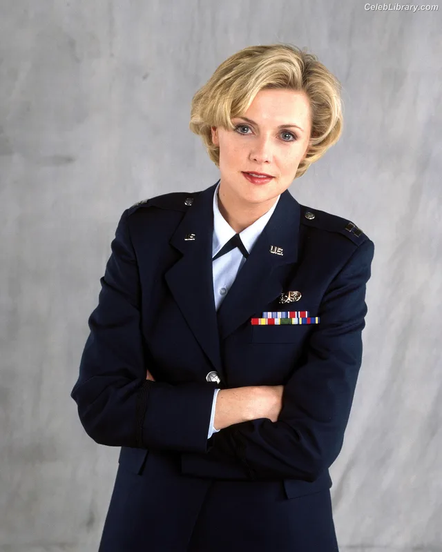 Amanda Tapping photo 1 of 73