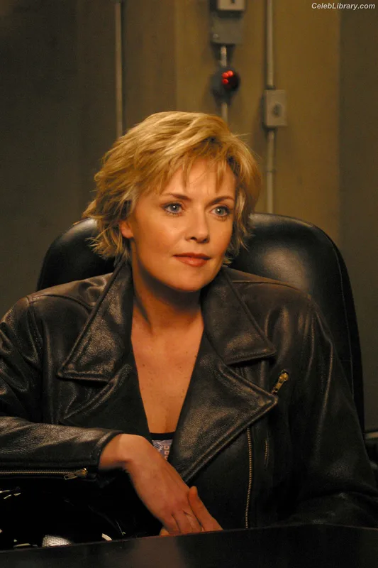 Amanda Tapping photo 4 of 73