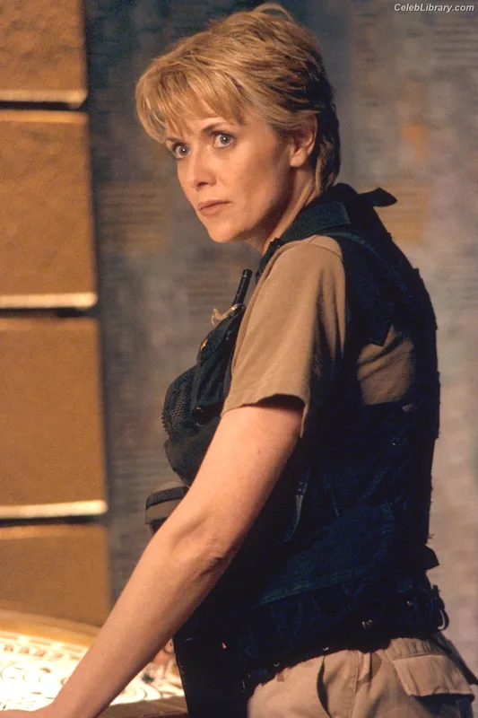 Amanda Tapping photo 13 of 73