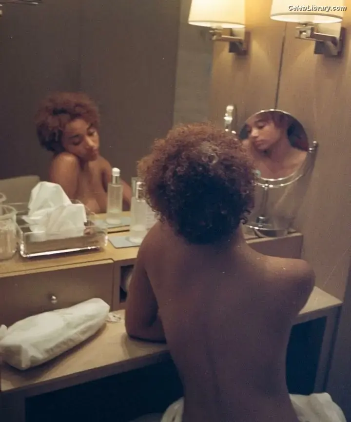 Amandla Stenberg photo 6 of 114