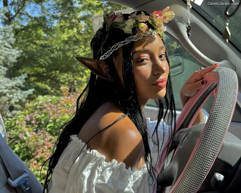 Amandla Stenberg photo 5 of 115