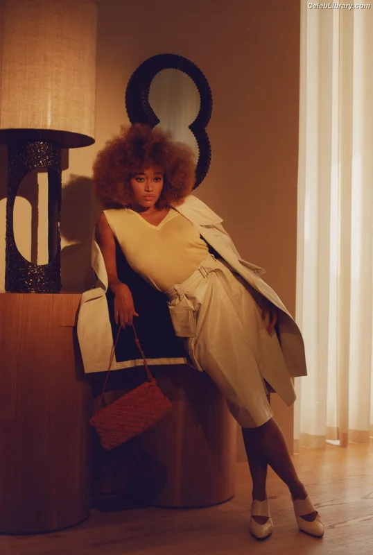 Amandla Stenberg photo 10 of 115