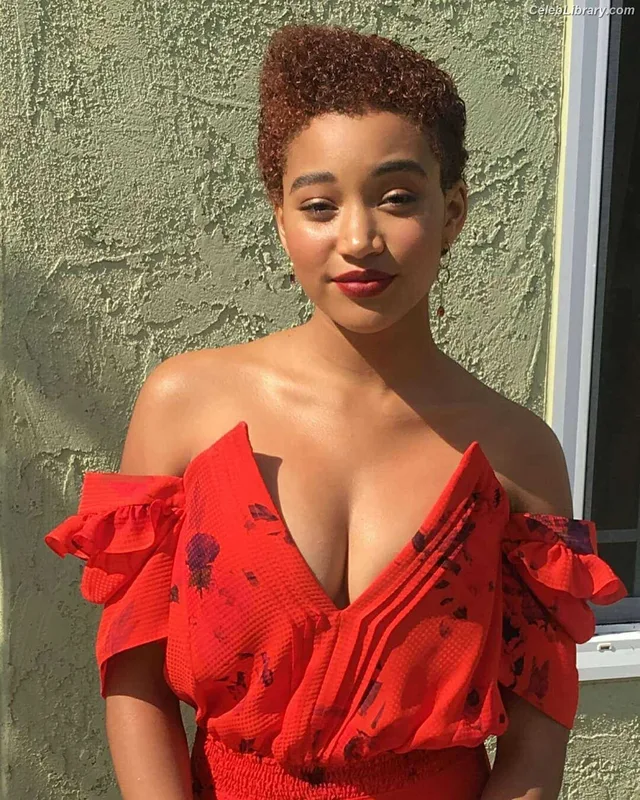 Amandla Stenberg photo 17 of 115