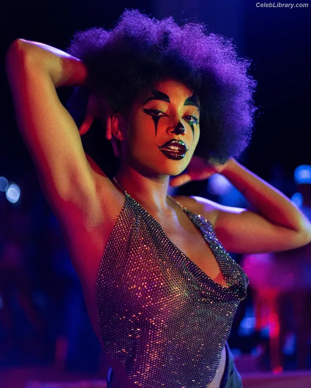 Amandla Stenberg photo 14 of 115