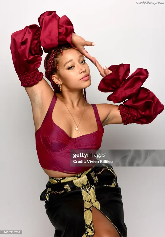 Amandla Stenberg photo 1 of 115