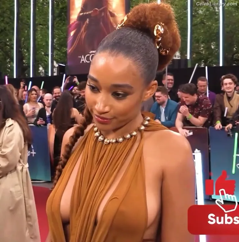 Amandla Stenberg photo 18 of 115