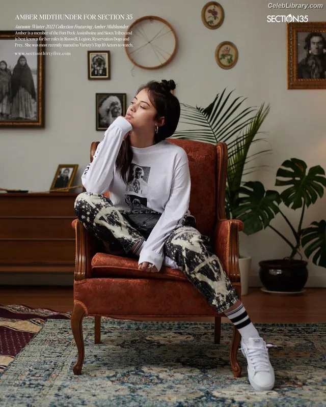 Amber Midthunder photo 24 of 551