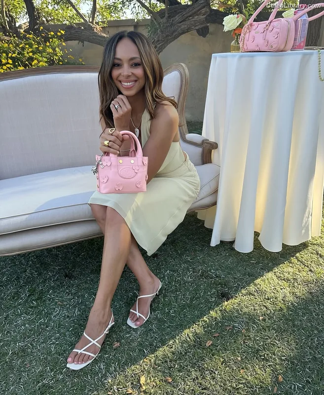 Amber Stevens West photo 14 of 64