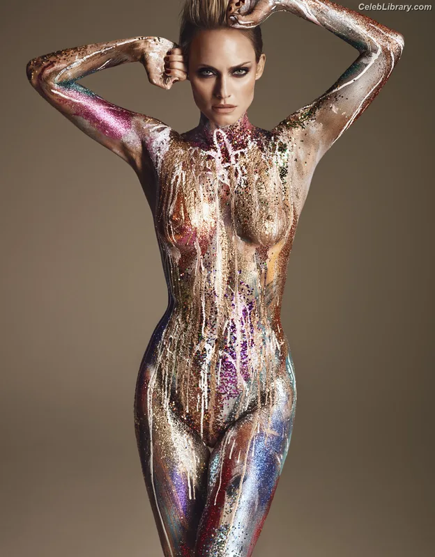 Amber Valletta photo 3 of 57