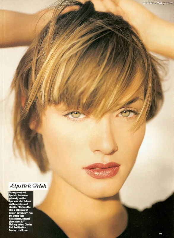 Amber Valletta photo 4 of 57