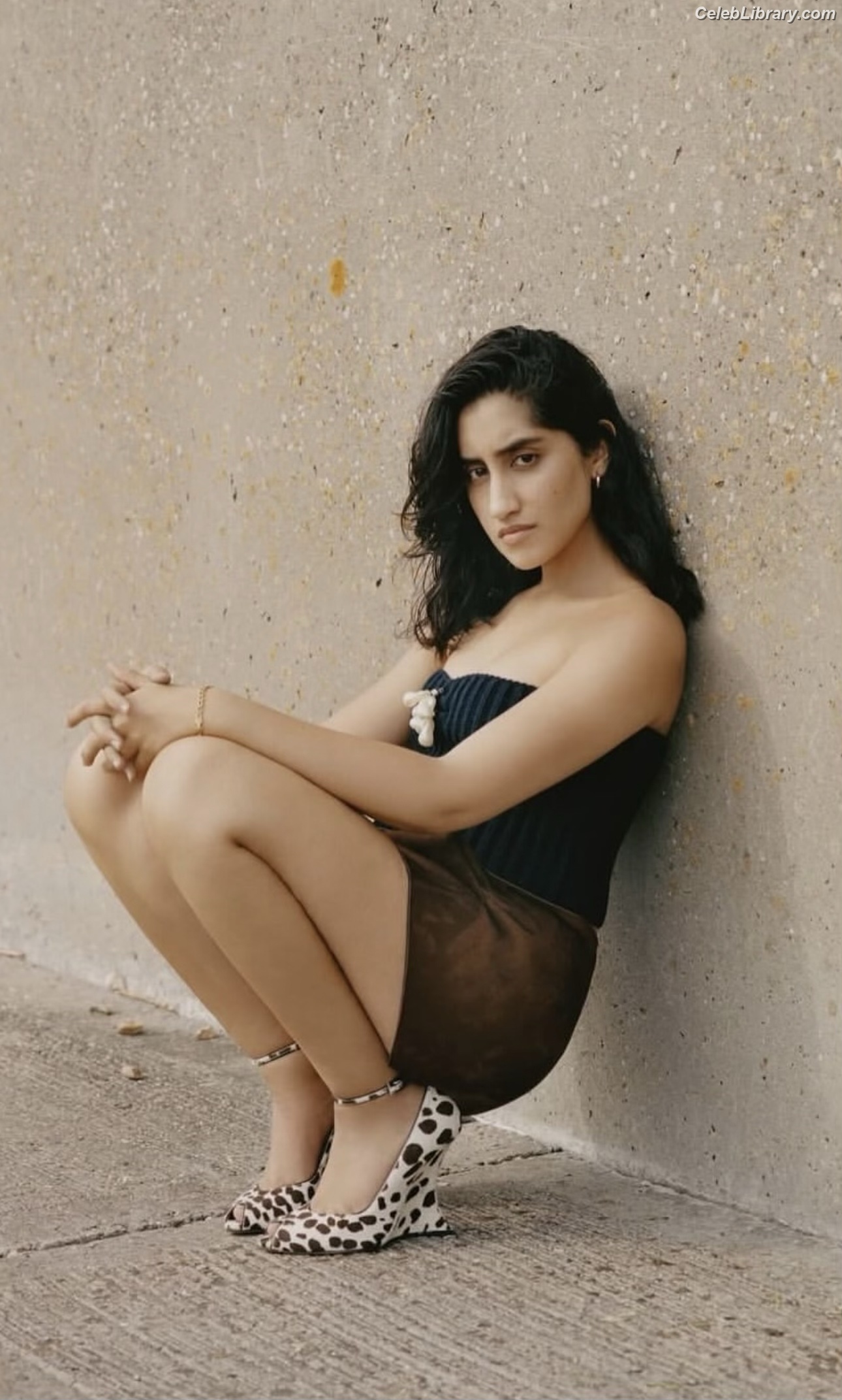 Ambika Mod photo 4 of 10